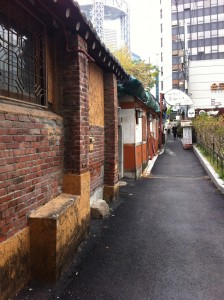 Hyun (현) family street in Insadong (인사동), Jongno Gu (종로구), Seoul, Korea